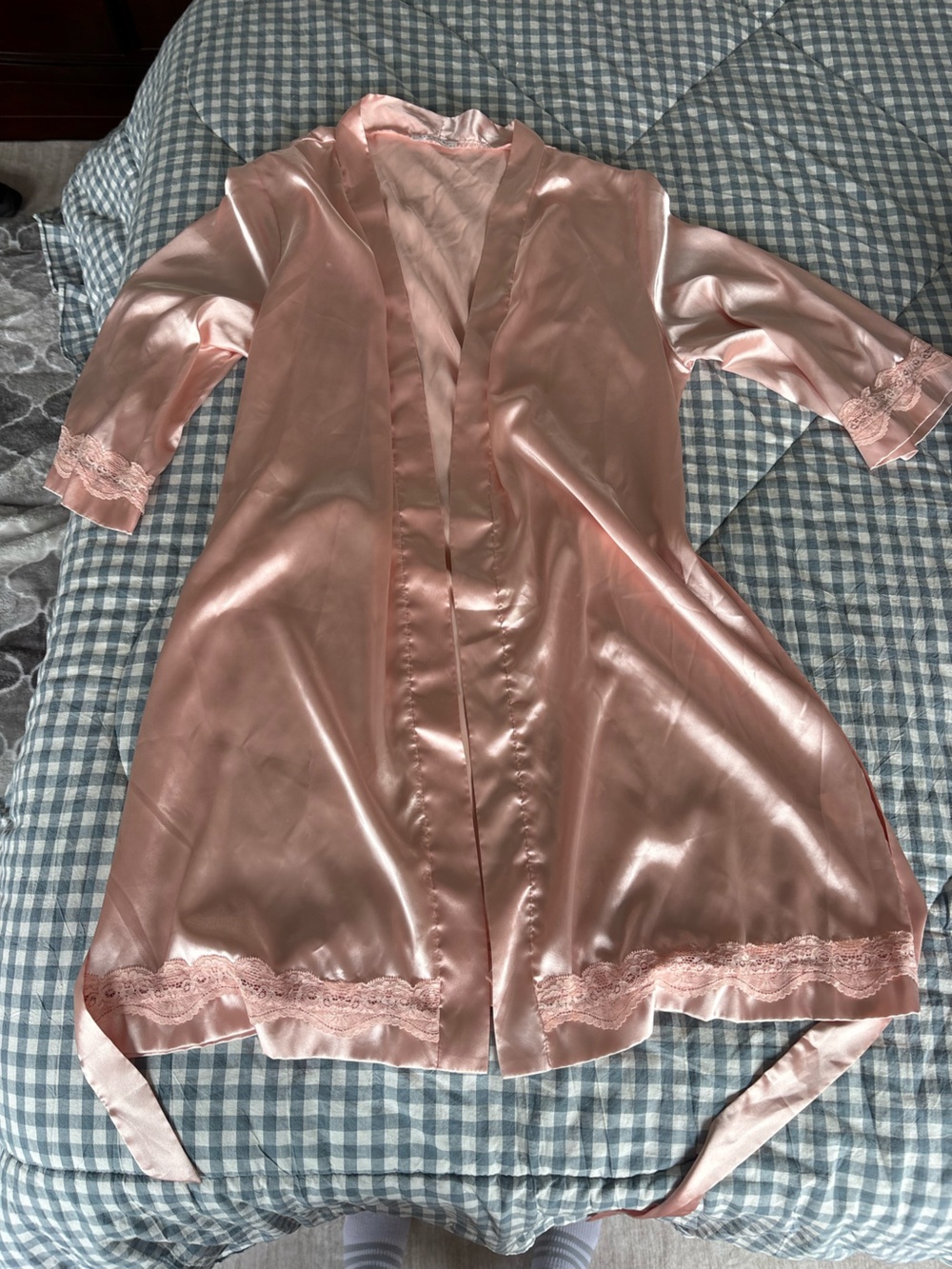 Silky Pink Lace-Trim Robe - Women's Intimates